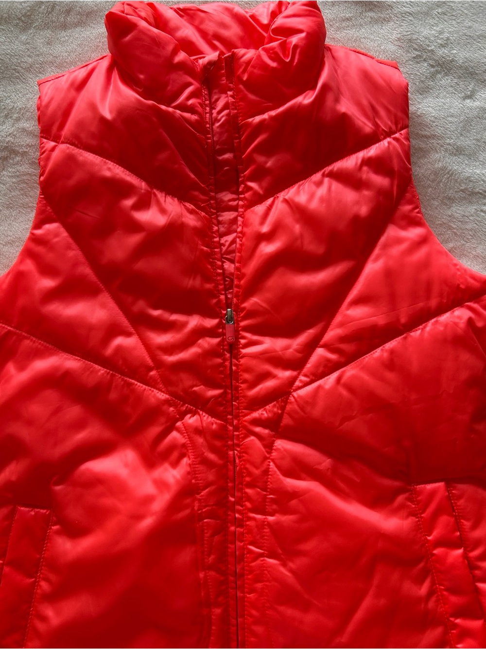GAP Bright Coral GapFit Puffer Vest size Small - Picture 5 of 6